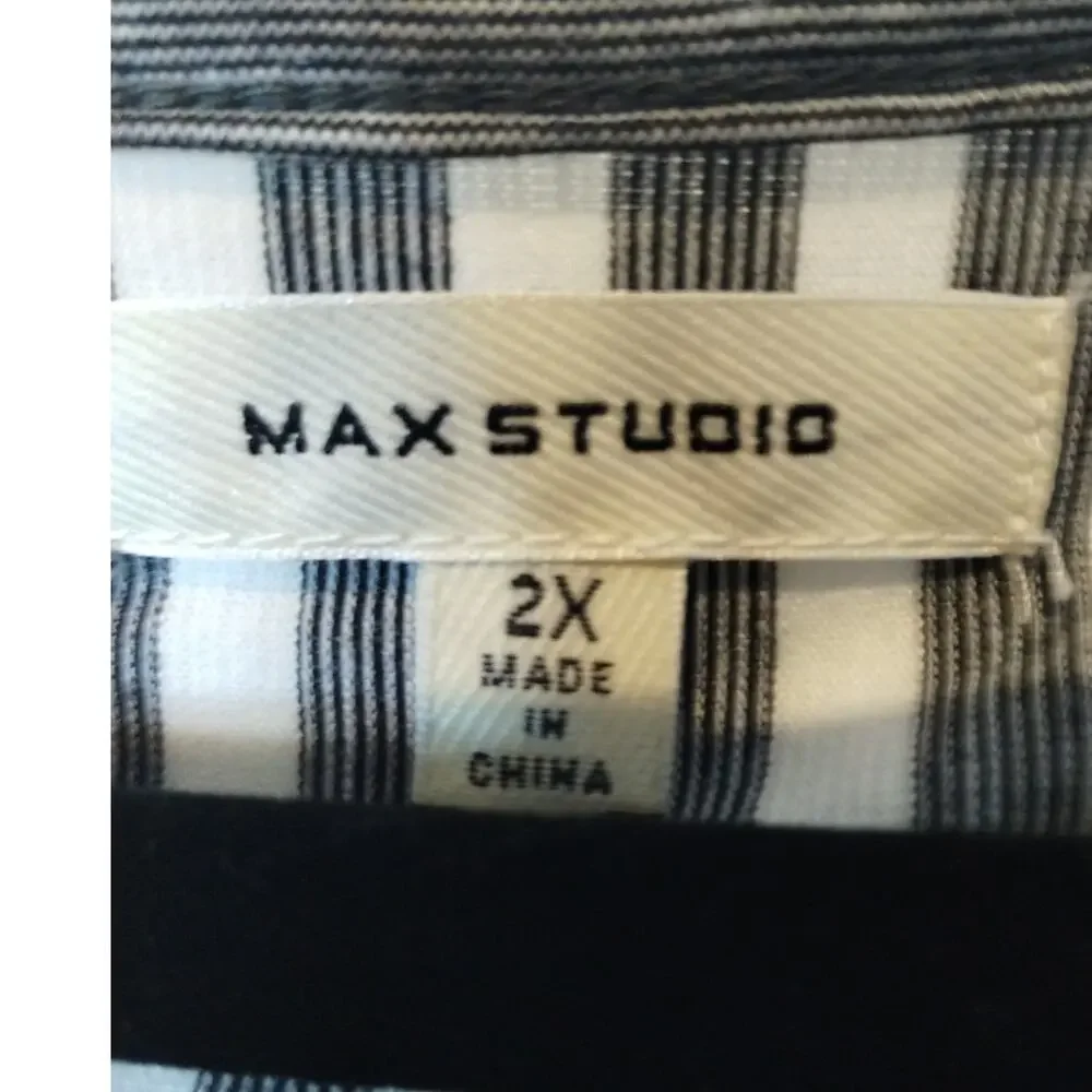 Max Studio Size 2X Gray White Striped Tie Knot Sleeves Super Soft Tunic T-Shirt